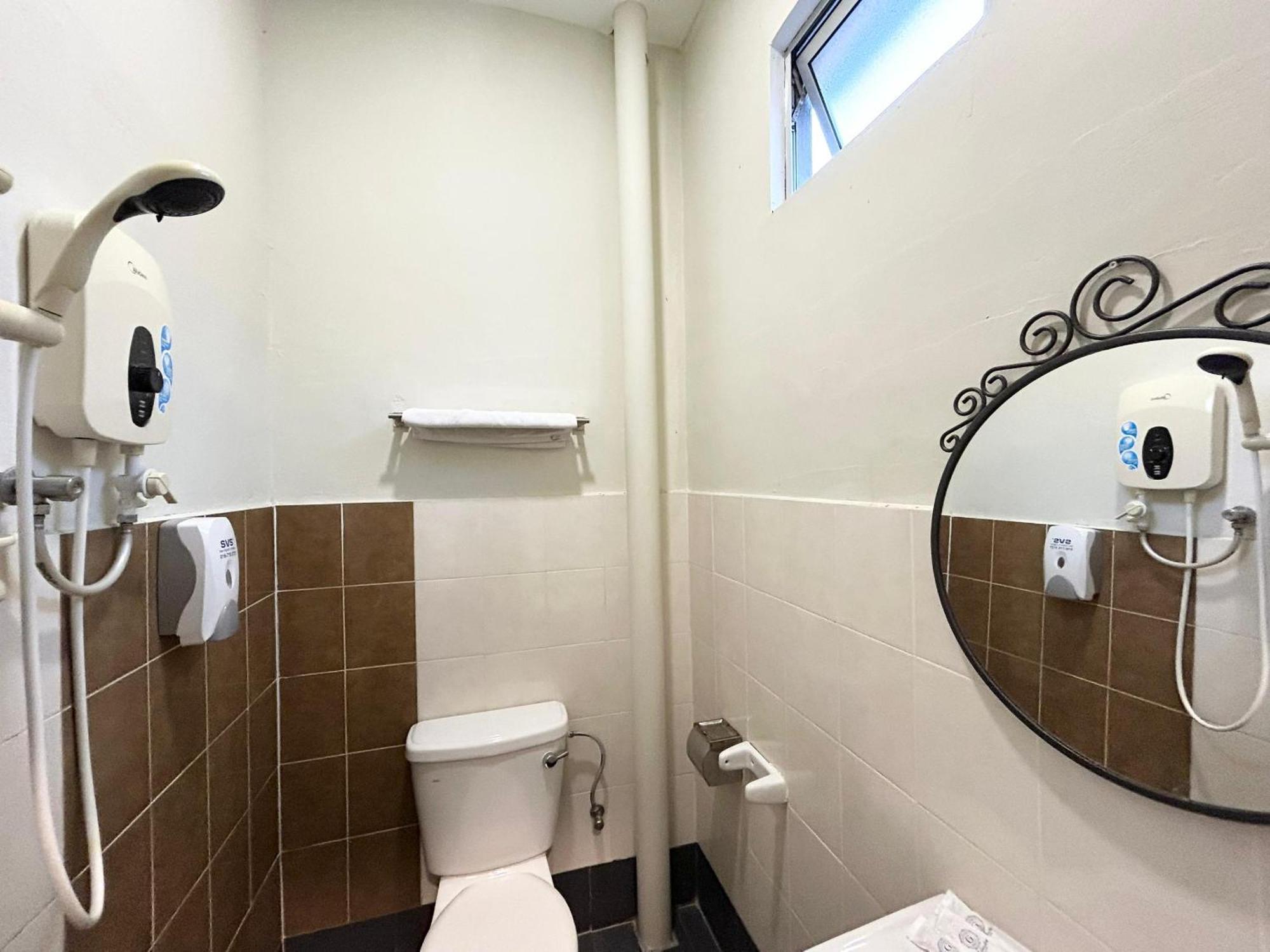 Gill Garden Boutique Hotel Malacca Room photo