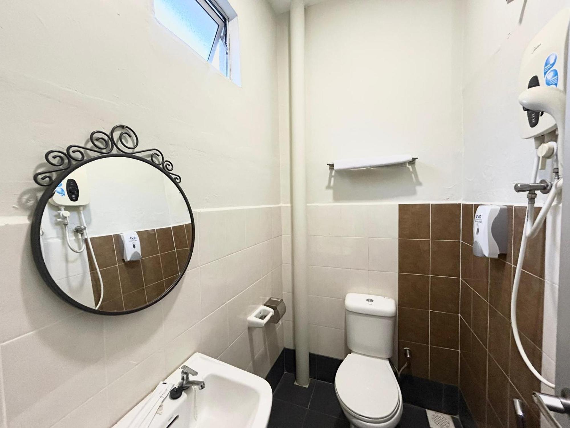 Gill Garden Boutique Hotel Malacca Room photo